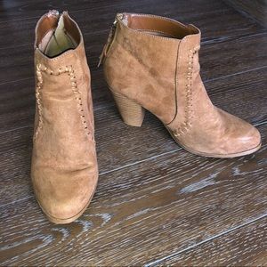 Tan / Brown Heel Bootie